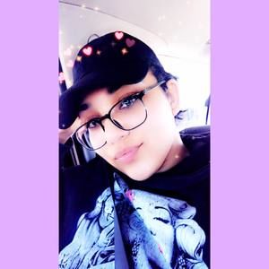 Meet your Posher, Alma